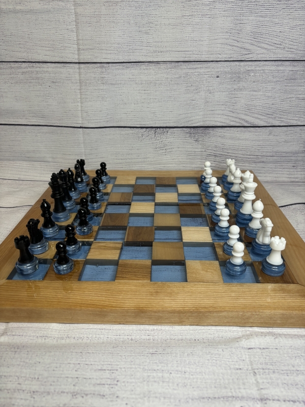 Jeu d'échecs décoratif bois d'érable et résine époxy – Image 4