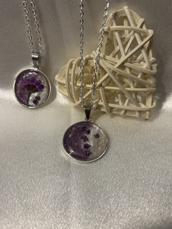 Pendentif rond doré. Chaîne 18po – Image 2