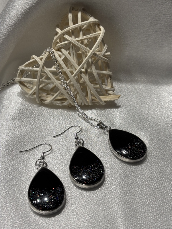 Ensemble argenté pendentif et boucles d'oreilles – Image 2